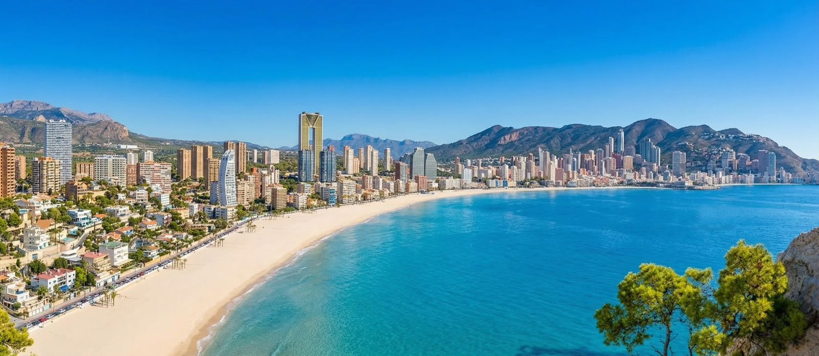Vista panorámica de Benidorm y la Costa Blanca